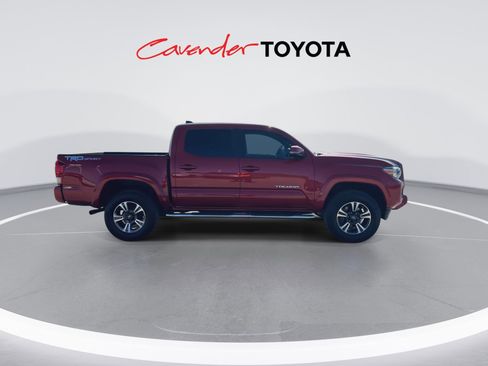 Certified 2017 Toyota Tacoma TRD Sport w/ Tow Package RWD image 9