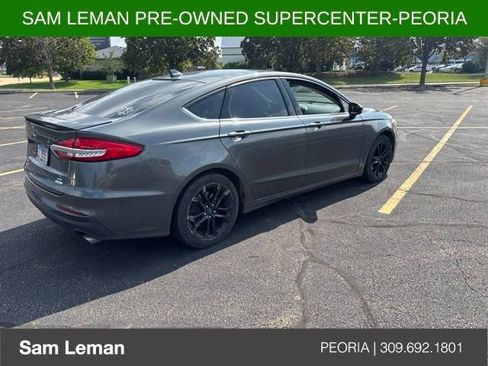 Used 2020 Ford Fusion SE w/ Equipment Group 151A FWD image 4