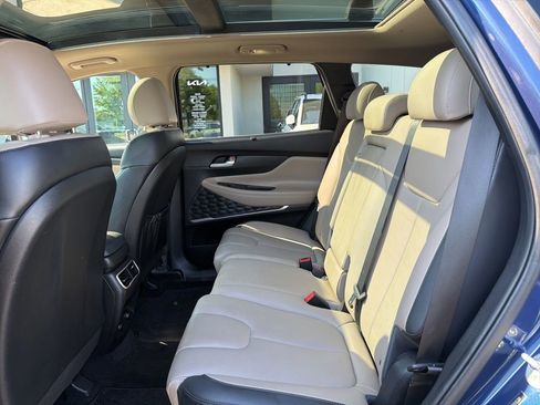 Used 2023 Hyundai Santa Fe SEL w/ Premium Package AWD/4WD image 19