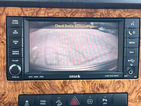 Used 2010 Jeep Grand Cherokee Limited w/ Mopar Chrome Edition Group AWD/4WD image 18