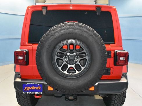 Used 2022 Jeep Wrangler Unlimited Rubicon w/ Xtreme Recon 35" Tire Package AWD/4WD image 27