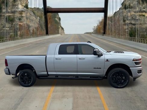 New 2026 RAM 2500 Laramie w/ Night Edition AWD/4WD image 10