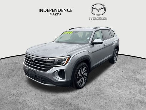 Used 2025 Volkswagen Atlas SE image 7