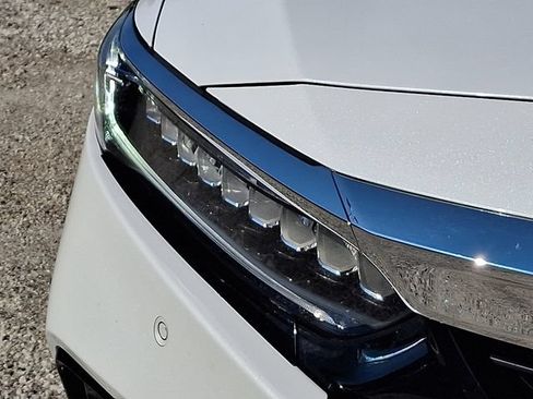 Used 2021 Honda Accord Touring image 28