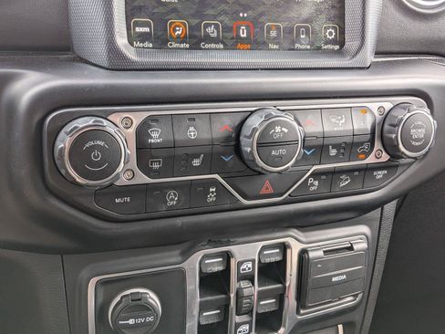 Used 2020 Jeep Wrangler Unlimited Rubicon w/ Quick Order Package 28Y Recon AWD/4WD image 13