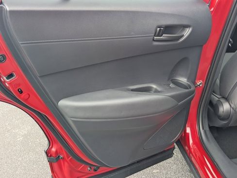 Used 2024 Toyota Corolla Cross LE w/ Moonroof Package image 18