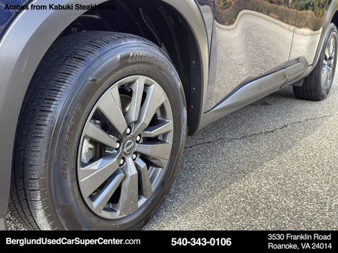 Used 2024 Nissan Pathfinder SV image 10