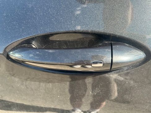 Used 2020 Chevrolet Bolt LT FWD image 18