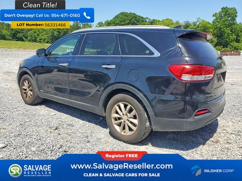 Used 2017 Kia Sorento AWD w/ LX Convenience Package image 3