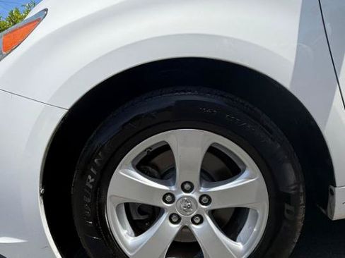 Used 2015 Toyota Sienna LE FWD image 15