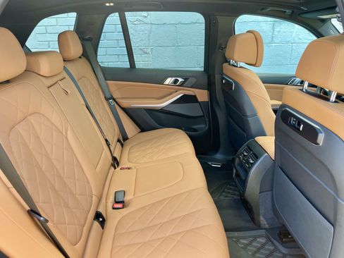 Used 2024 BMW X5 xDrive50e w/ M Sport Package AWD/4WD image 31