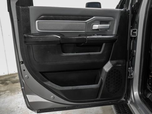 Used 2023 RAM 2500 Big Horn w/ Level 1 Equipment Group AWD/4WD image 43