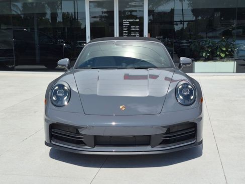 Used 2025 Porsche 911 Carrera RWD image 6