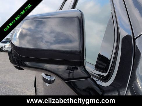 Used 2025 Chevrolet Tahoe Z71 AWD/4WD image 11
