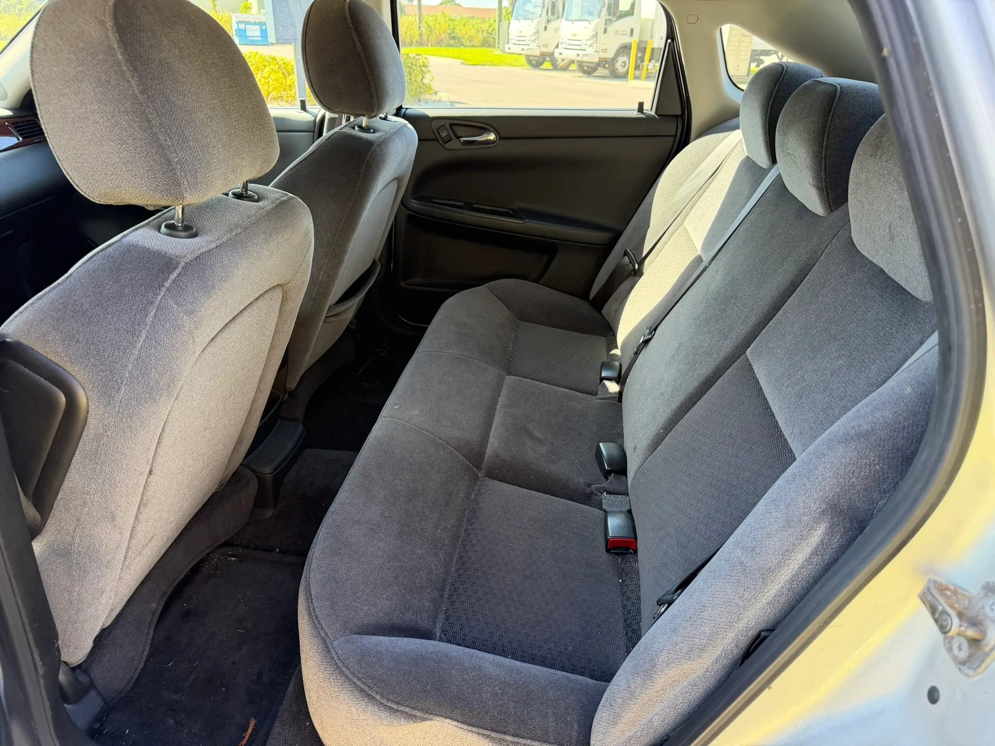 Used 2009 Chevrolet Impala LT FWD image 9