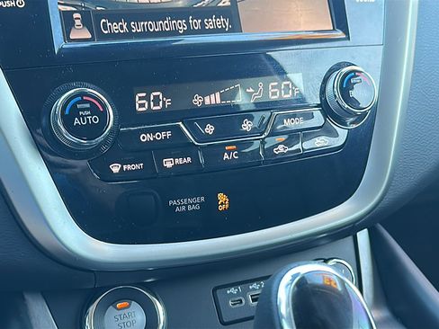 Used 2023 Nissan Murano SL w/ SL Moonroof Package image 34