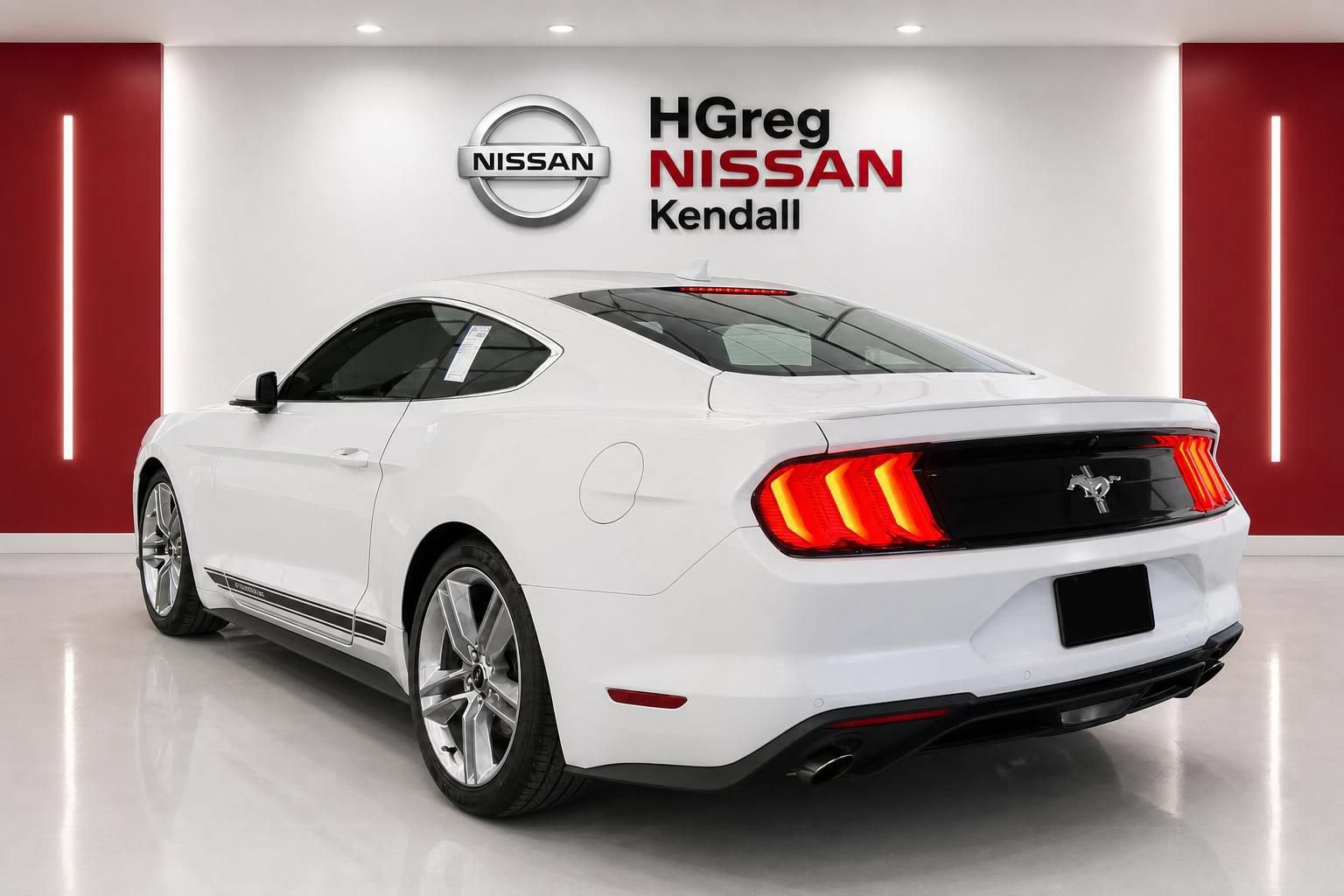 Used 2021 Ford Mustang Premium w/ Pony Package RWD image 2