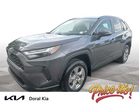 Used 2024 Toyota RAV4 XLE w/ Convenience Package FWD image 1