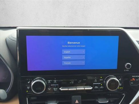 New 2026 Toyota Highlander Platinum image 20