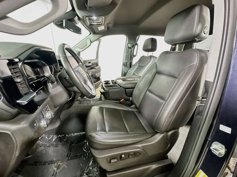 Used 2025 GMC Sierra 1500 SLT RWD image 17