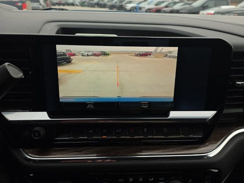 Used 2023 Chevrolet Silverado 1500 RST image 16