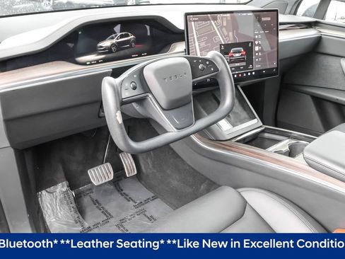 Used 2023 Tesla Model X AWD/4WD image 4