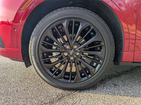 Used 2024 Lincoln Corsair Reserve w/ Equipment Group 202A image 10