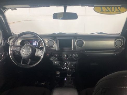 Used 2021 Jeep Gladiator Sport image 17