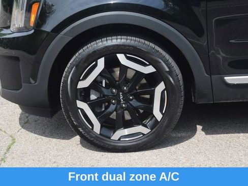 Used 2024 Kia Telluride EX w/ EX Captain's Chair Package AWD/4WD image 5