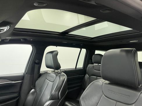 Used 2021 Jeep Grand Cherokee L Overland w/ Advanced Protech Group III image 12