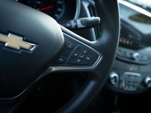 Used 2023 Chevrolet Malibu LT FWD image 16