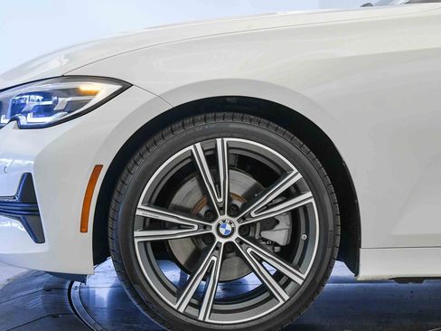 Used 2022 BMW 330i Sedan w/ Driving Assistance Package image 10