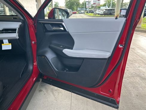New 2025 Mitsubishi Outlander SE image 25