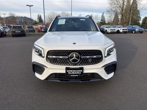 Used 2020 Mercedes-Benz GLB 250 GLB 250 w/ AMG Line image 2