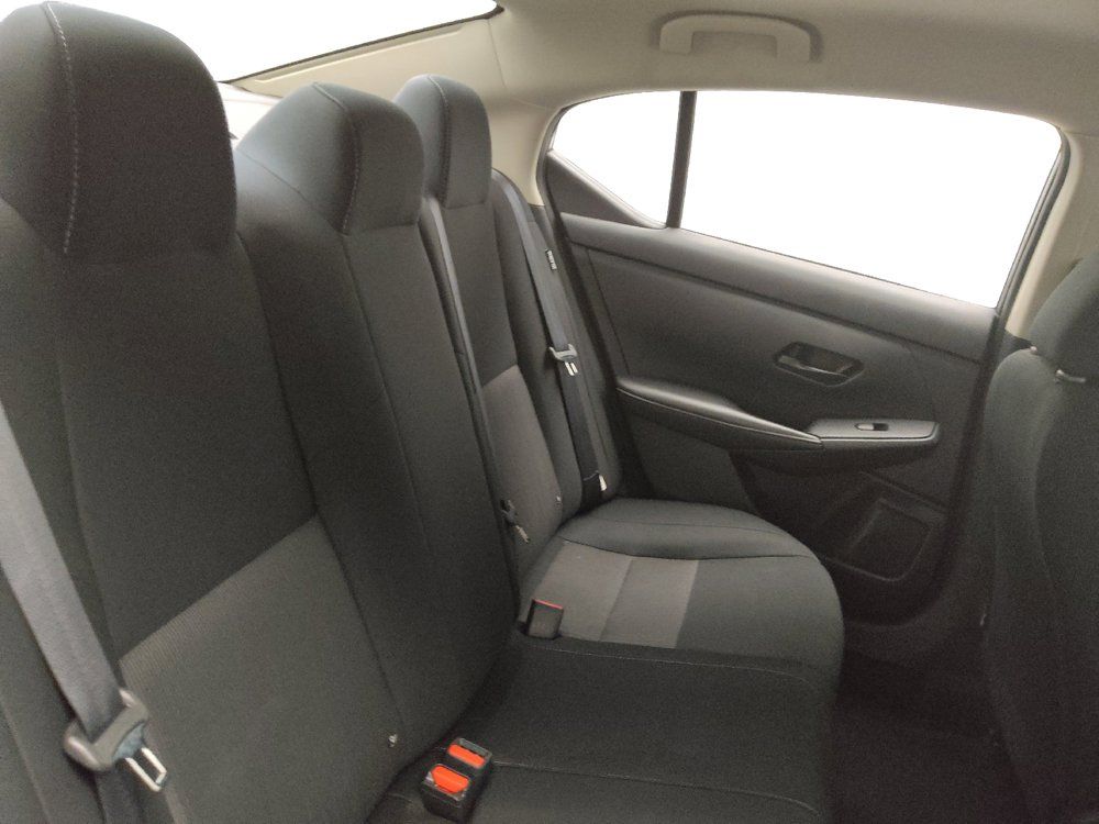 Used 2024 Nissan Sentra SV FWD image 19
