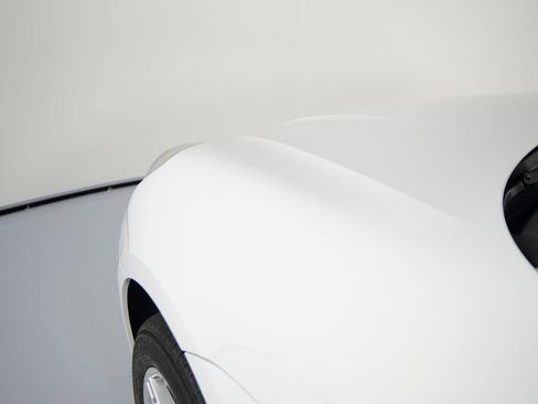 Certified 2025 Porsche Macan image 39