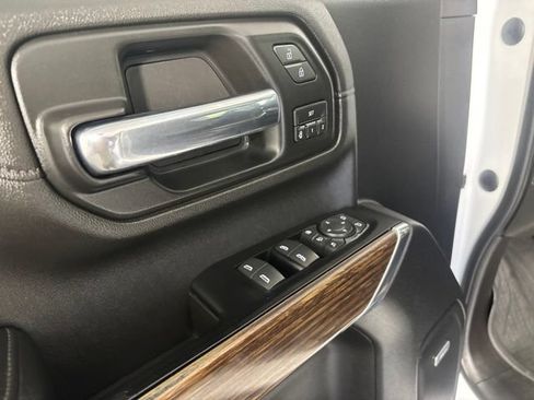 Used 2020 Chevrolet Silverado 2500 High Country w/ Z71 Off-Road Package AWD/4WD image 13