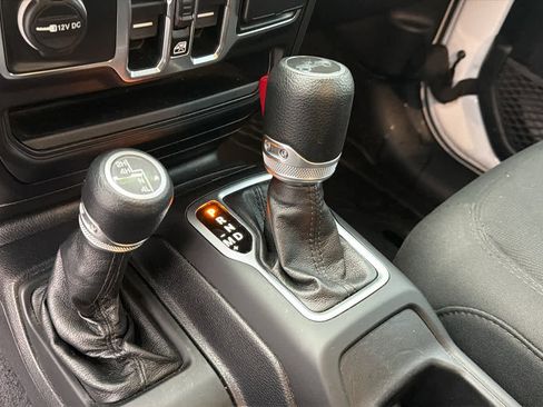 Used 2020 Jeep Wrangler Unlimited Sport S image 12