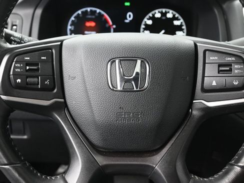 Certified 2025 Honda Ridgeline RTL image 21
