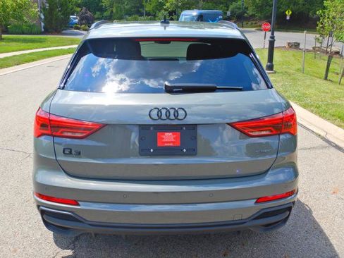Used 2023 Audi Q3 2.0T Premium w/ Black Optic Sport Package AWD/4WD image 9