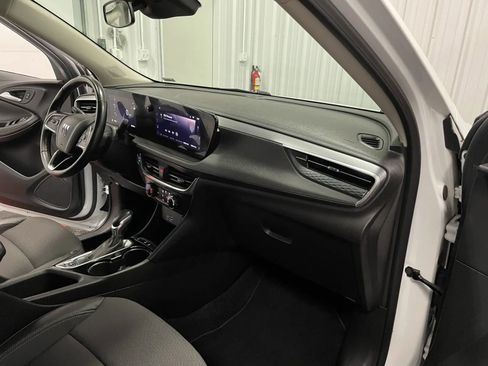 Used 2024 Buick Encore GX Preferred FWD image 43