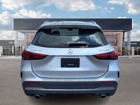 Used 2022 Mercedes-Benz GLA 35 AMG 4MATIC w/ Multimedia Package Lite image 5