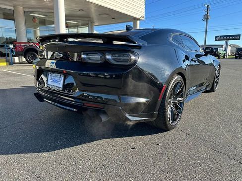 Used 2019 Chevrolet Camaro ZL1 image 3
