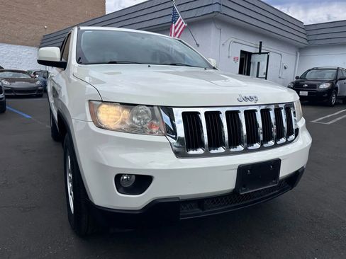 Used 2012 Jeep Grand Cherokee Laredo w/ Laredo E Group image 19