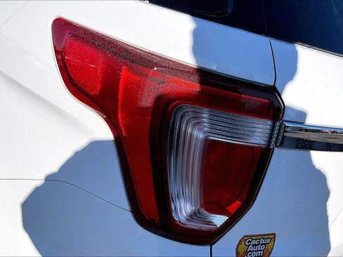 Used 2018 Ford Explorer Base image 29