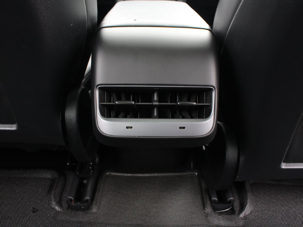 Used 2023 Tesla Model 3 Standard Range RWD image 28