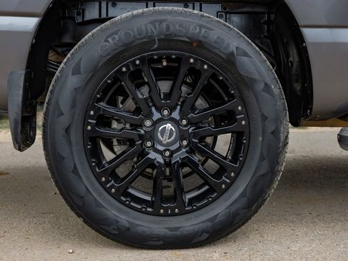 Used 2017 Nissan Titan SL AWD/4WD image 59