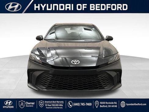 Used 2026 Toyota Camry SE FWD image 2