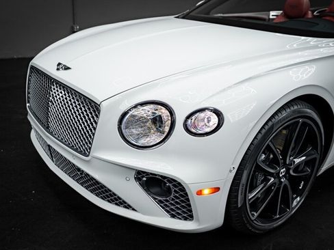 Used 2022 Bentley Continental GT AWD/4WD image 9