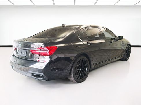 Used 2016 BMW 750i RWD image 4